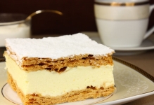 Kremówka delikatesowa