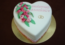 Tort weselny 748